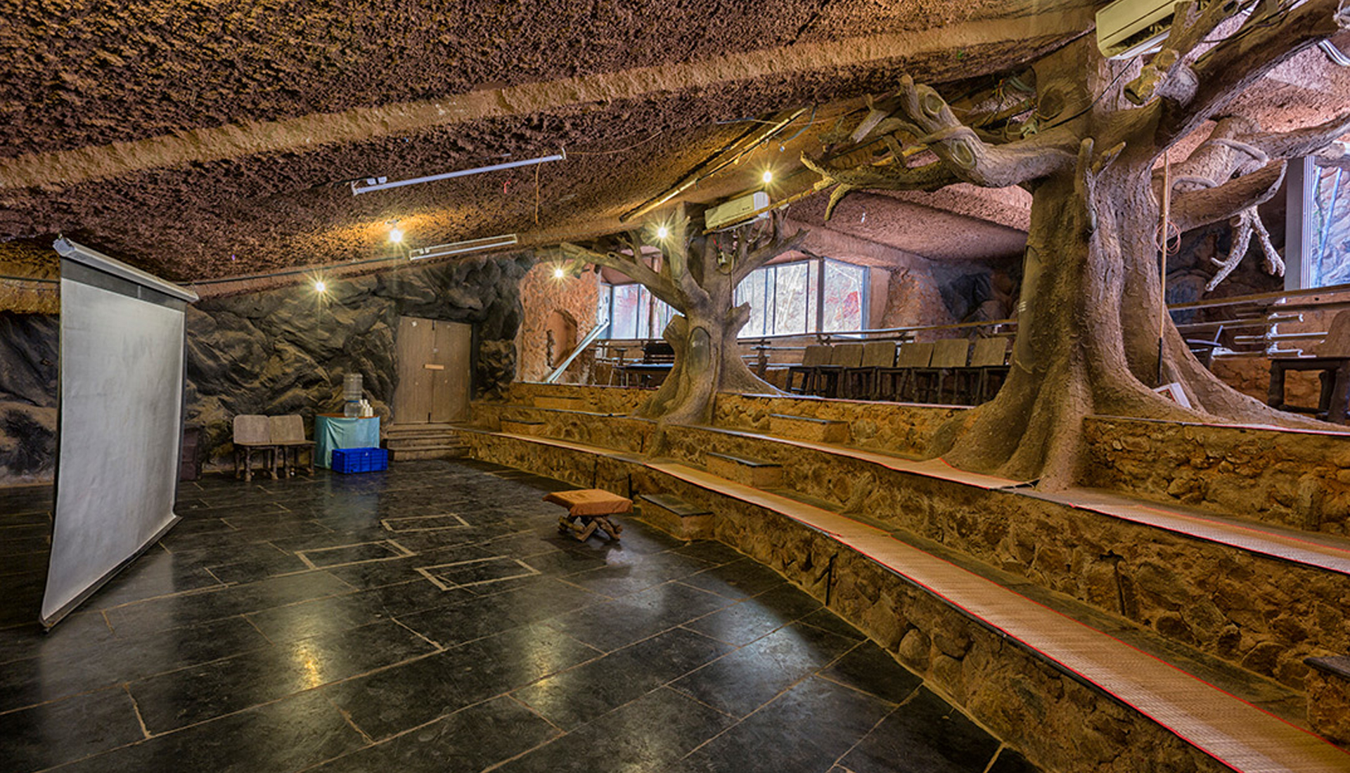 Main gallery image